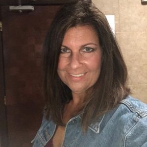 Meet your Posher, Carla